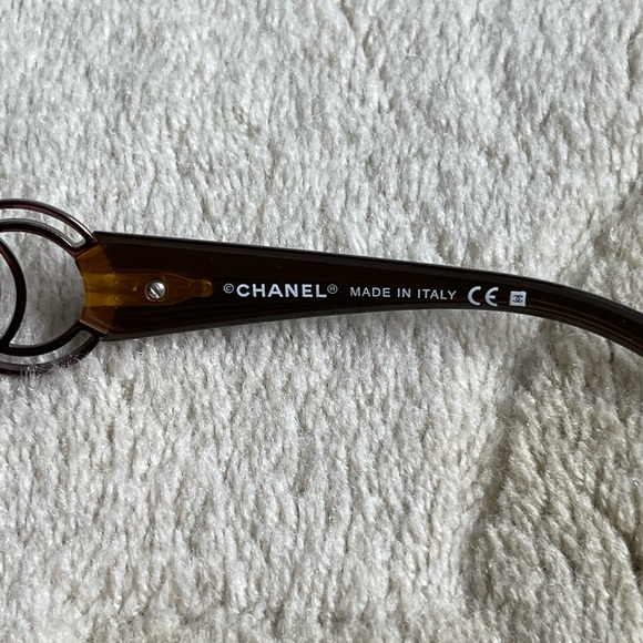 Vintage Chanel sunglasses - Picture 8 of 13